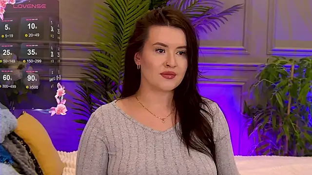 TrishaWinslet online show from February 28, 2025, 7:05 am