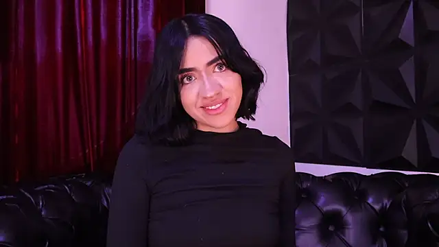 Snapshot of KasiaNoir_ chatting on April 25, 2026, 1:03 pm KasiaNoir online show from April 25, 2026, 1:03 pm