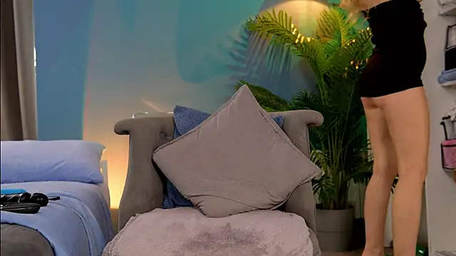  keeti  online show from March 3, 2025, 8:27 am