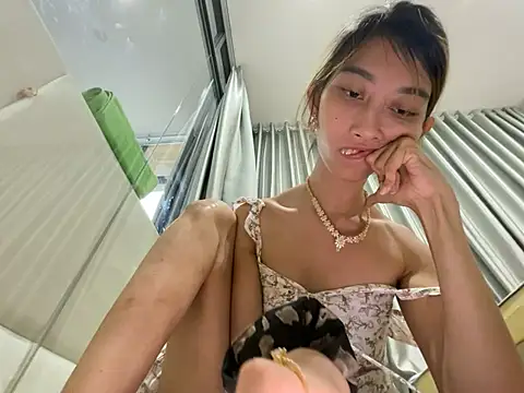 cave18hot online show from February 18, 2025, 10:49 am