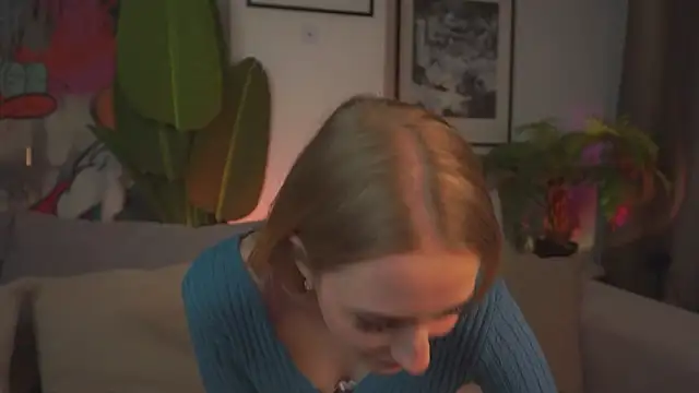 Snapshot of MickeyMyers chatting on December 11, 2024, 5:37 pm MickeyMyers online show from December 11, 2024, 5:37 pm