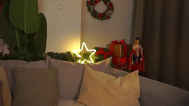 Snapshot of MickeyMyers chatting on January 3, 2025, 2:19 pm MickeyMyers online show from January 3, 2025, 2:19 pm