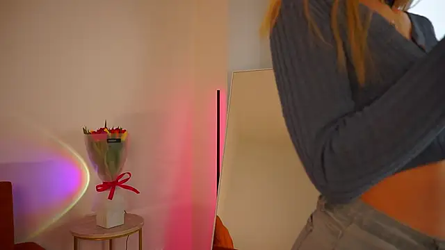 Snapshot of MickeyMyers chatting on March 9, 2025, 11:25 am MickeyMyers online show from March 9, 2025, 11:25 am