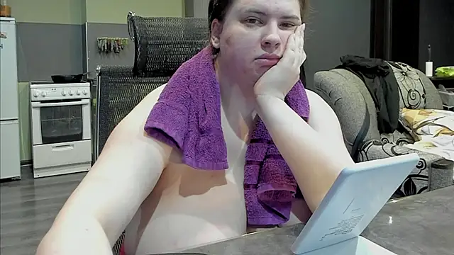 1lindsey1 online show from March 8, 2025, 7:42 pm