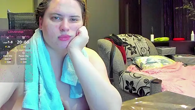 1lindsey1 online show from September 11, 2025, 1:39 am