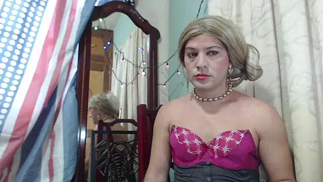 Bianca Vega online show from December 21, 2024, 2:15 pm