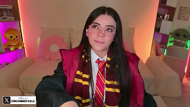 Snapshot of cammiefoalss chatting on October 31, 2025, 2:18 pm cammiefoalss online show from October 31, 2025, 2:18 pm