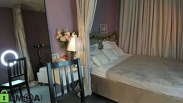 Dearly Emily online show from March 22, 2026, 5:27 pm