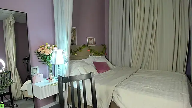 Snapshot of Dearly_Emily chatting on May 20, 2026, 5:30 pm Dearly Emily online show from May 20, 2026, 5:30 pm