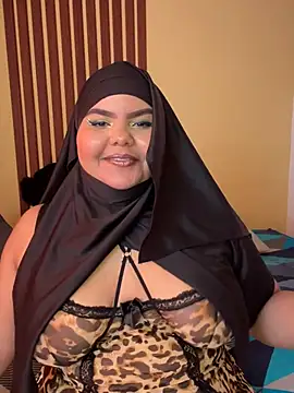  Shara Handal  online show from May 10, 2026, 11:37 am
