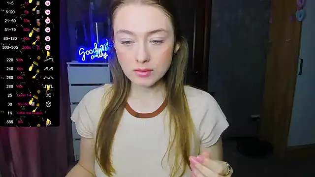 Demure Smile online show from September 25, 2025, 5:11 am