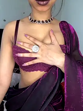 Hot-sexy222 online show from October 1, 2025, 2:06 am