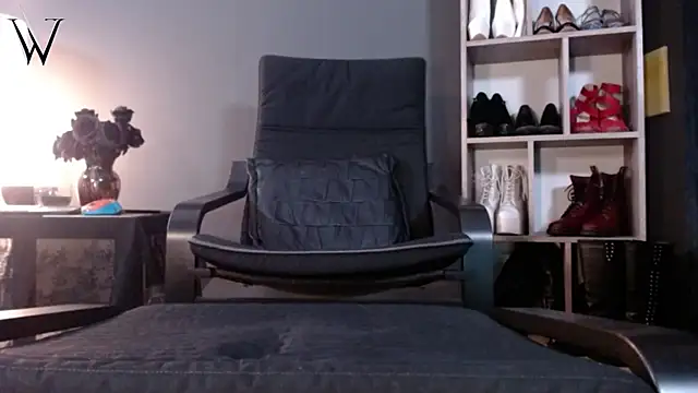 Mistress Wonder online show from April 21, 2026, 3:07 pm