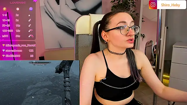 ShiroHeby online show from February 11, 2025, 9:03 pm