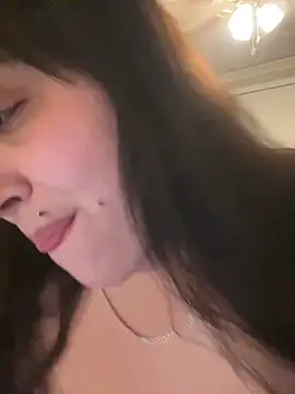 ThicBunz online show from February 2, 2025, 11:32 pm