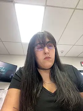 ThicBunz online show from February 16, 2025, 3:38 pm