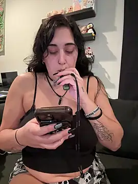 ThicBunz online show from September 26, 2025, 3:27 pm