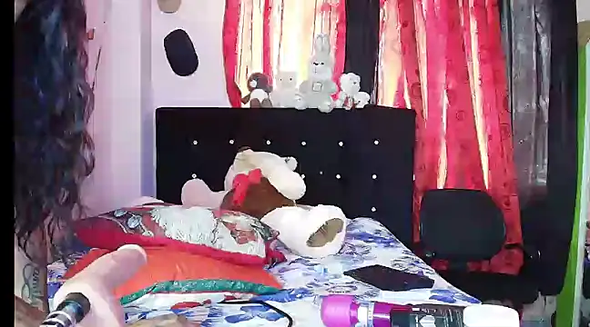 Snapshot of Hotnia69 chatting on December 6, 2024, 4:06 pm Hotnia69 online show from December 6, 2024, 4:06 pm