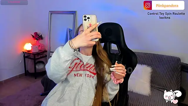 Piinkpandora online show from March 7, 2025, 9:27 pm