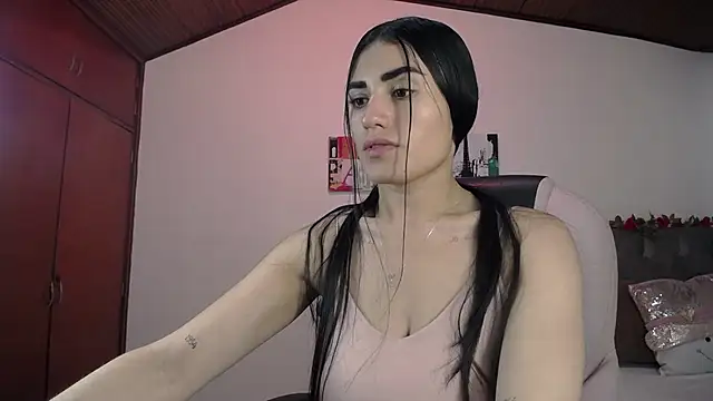 Alheli 16 online show from December 20, 2024, 12:16 pm