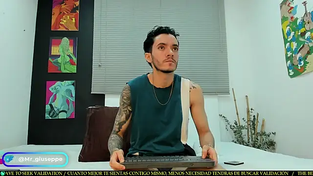 Tylergiuseppe  online show from February 27, 2025, 9:25 pm