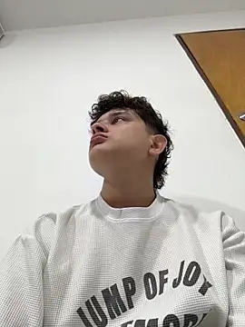 Nathan Bluee online show from October 10, 2025, 11:31 am