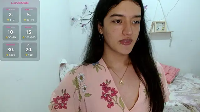 Snapshot of mia_unu chatting on October 15, 2025, 2:11 am mia unu online show from October 15, 2025, 2:11 am