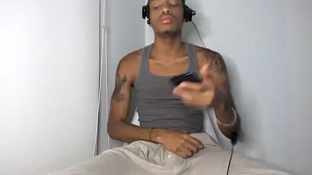 Skinnyblackman online show from October 1, 2025, 2:06 am