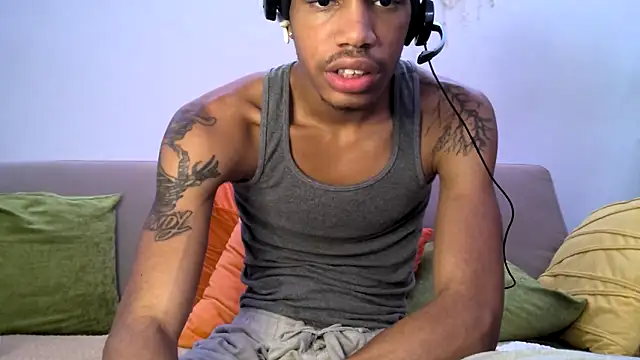 Skinnyblackman online show from February 20, 2026, 6:26 am