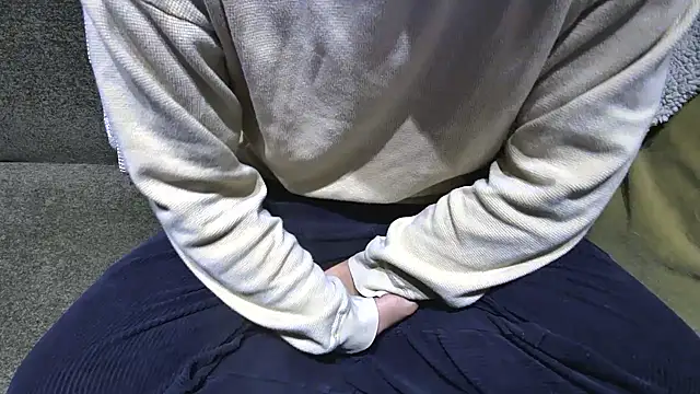 Snapshot of atom0407 chatting on January 3, 2025, 3:22 pm atom0407 online show from January 3, 2025, 3:22 pm