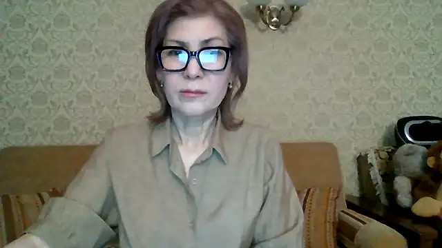 Elegant00Lady online show from February 14, 2026, 4:04 pm