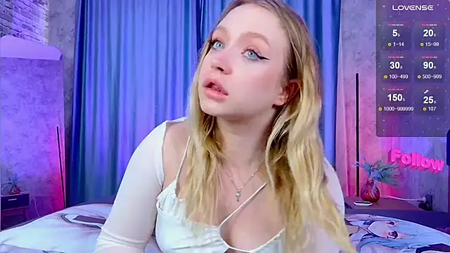 Snapshot of lore_diamond chatting on December 8, 2024, 10:19 am lore diamond online show from December 8, 2024, 10:19 am