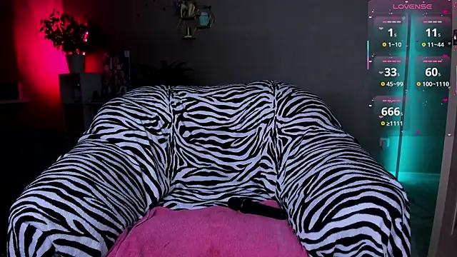 Tanya Acid online show from February 16, 2025, 5:15 am