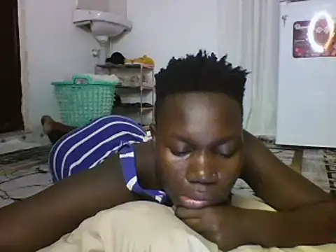 sexyqueen02 online show from February 16, 2025, 1:16 pm