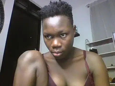 sexyqueen02 online show from February 25, 2025, 10:07 pm