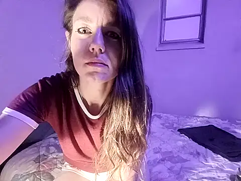 Snapshot of Missmesexycouple69 chatting on October 25, 2025, 1:35 am Missmesexycouple69 online show from October 25, 2025, 1:35 am