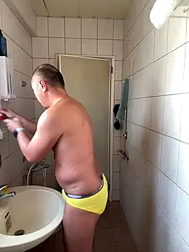 chih515 online show from October 25, 2025, 12:51 am