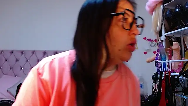 lanaqueen699 online show from March 31, 2026, 12:27 pm