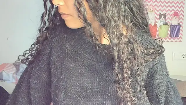 Snapshot of Ama_music chatting on December 31, 2024, 2:36 pm Ama music online show from December 31, 2024, 2:36 pm