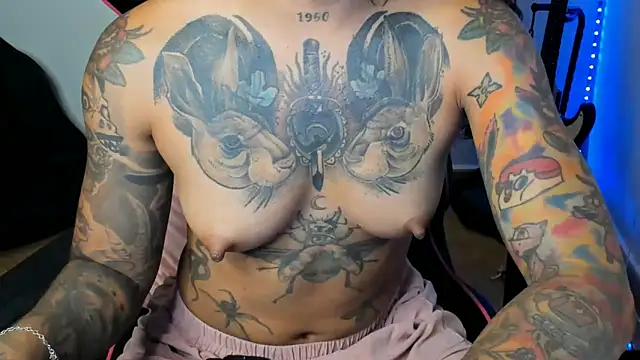 Snapshot of Ama_music chatting on September 11, 2025, 9:20 am Ama music online show from September 11, 2025, 9:20 am