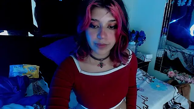 Snapshot of UnderBaby_ chatting on February 24, 2025, 8:03 pm UnderBaby online show from February 24, 2025, 8:03 pm