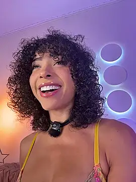 Snapshot of OSHUN_ chatting on February 8, 2026, 7:45 am OSHUN online show from February 8, 2026, 7:45 am