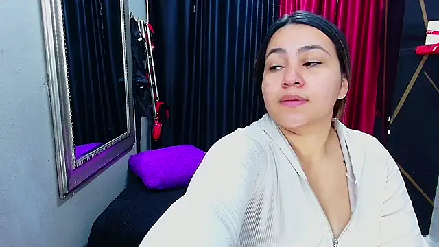 AmorMia online show from February 5, 2025, 12:38 pm