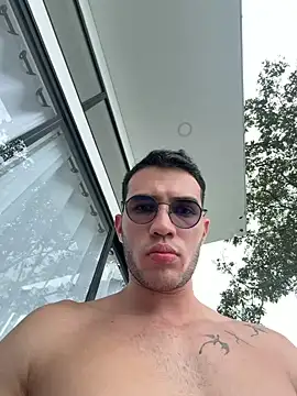 Snapshot of kevin_white_ chatting on July 8, 2026, 7:29 pm kevin white online show from July 8, 2026, 7:29 pm