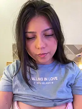 Maii chan online show from December 1, 2025, 4:06 am