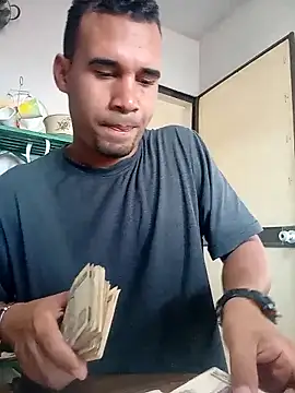 adriel perez online show from October 16, 2025, 1:12 pm