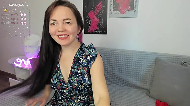 Snapshot of VanessaSmuth chatting on February 3, 2025, 4:35 am VanessaSmuth online show from February 3, 2025, 4:35 am