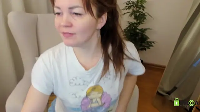 Snapshot of VanessaSmuth chatting on March 4, 2025, 1:55 am VanessaSmuth online show from March 4, 2025, 1:55 am