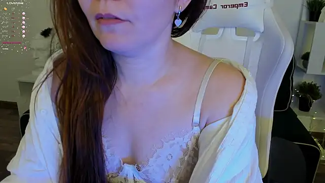 Snapshot of VanessaSmuth chatting on March 15, 2025, 8:37 am VanessaSmuth online show from March 15, 2025, 8:37 am