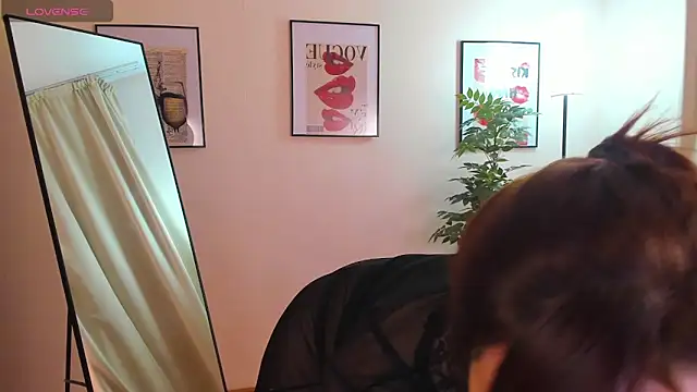 Snapshot of VanessaSmuth chatting on September 19, 2025, 1:51 am VanessaSmuth online show from September 19, 2025, 1:51 am